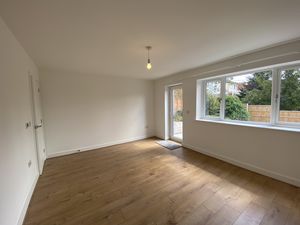 Lounge 2- click for photo gallery